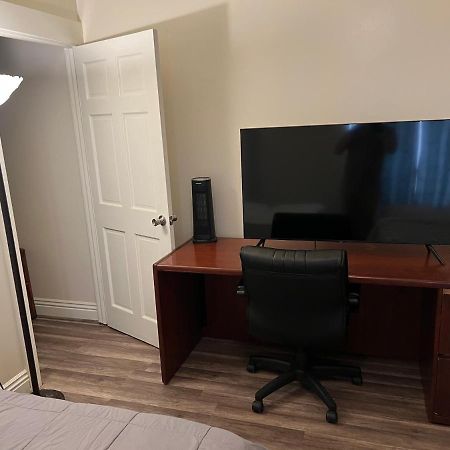 Private Los Angeles Room - Free Wifi, Ac, Tv, Private Fridge, Kitchen, Near Usc - Exposition Park - Usc Memorial Coliseum - Banc Of California Bmo Stadium - Downtown Los Angeles Dtla - University Of Southern California Usc!! Bagian luar foto